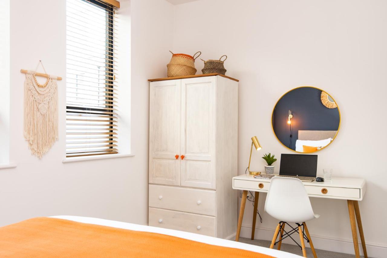 Stunning 2 Bed Apartment Sea Views And Parking Worthing Exterior foto